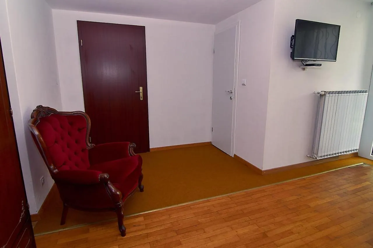 Emona Apartments Lubiana 0*,